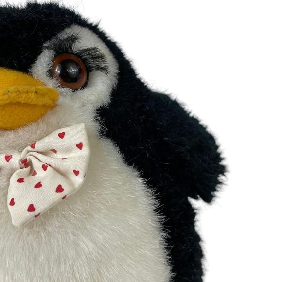 Vintage Fairbanks Penguin Heart Bowtie Eyelashes Plush Russ 880 Valentine Berrie - Picture 5 of 12
